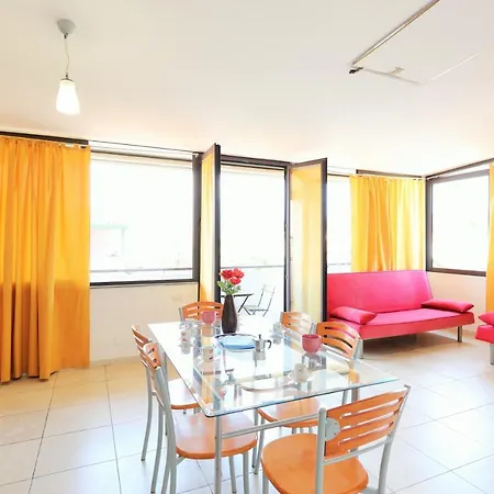 Bright With Balcony Apartment