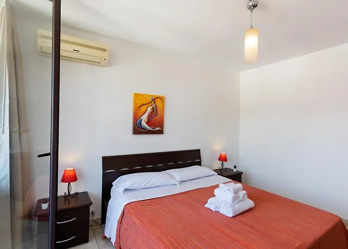 Appartamento Guesthost - Bright With Balcony Giardini Naxos