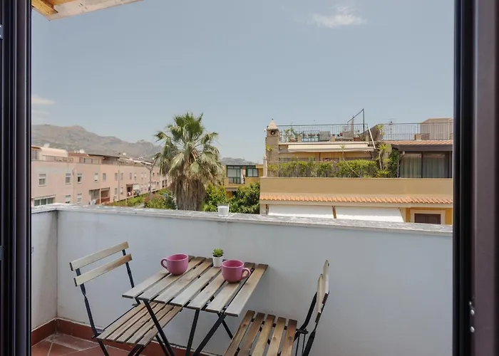 Appartamento Guesthost - Bright With Balcony Giardini Naxos