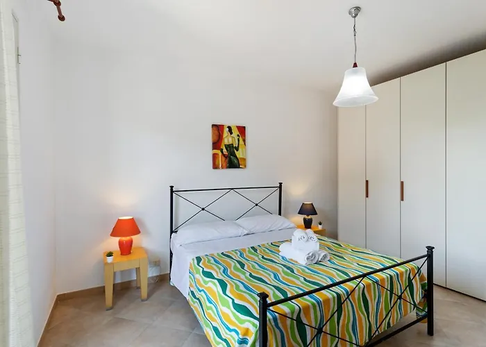 Apartment Guesthost - Bright With Balcony *